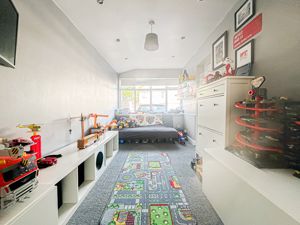 Photo 7- click for photo gallery